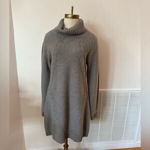 Eliza J Cable Knit Long Sleeve Sweater Dress in Size Medium